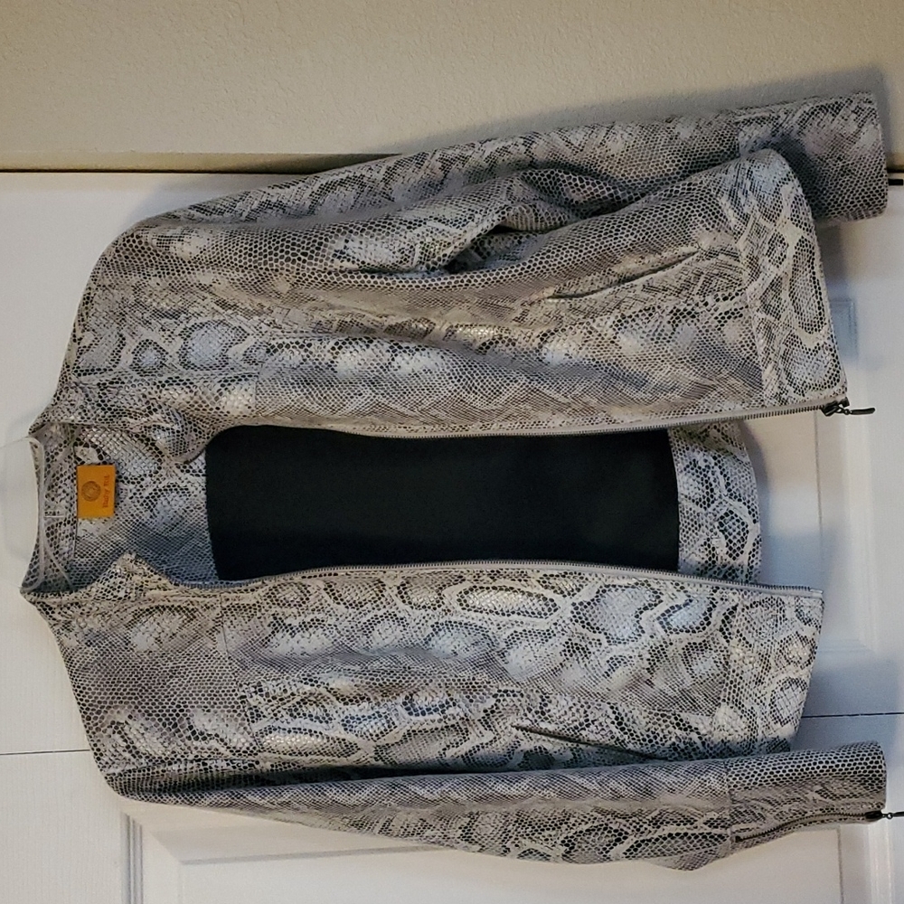 Women's jacket